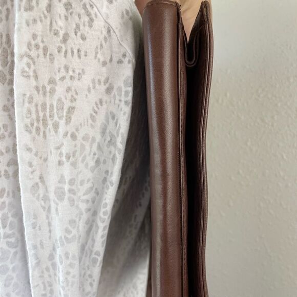 Leather Shoulder Purse EUC - Picture 11 of 11
